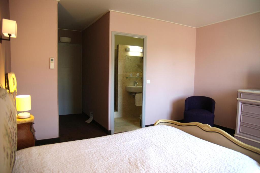 Hotel Du Cheval Blanc Saint-Rémy-de-Provence Szoba fotó